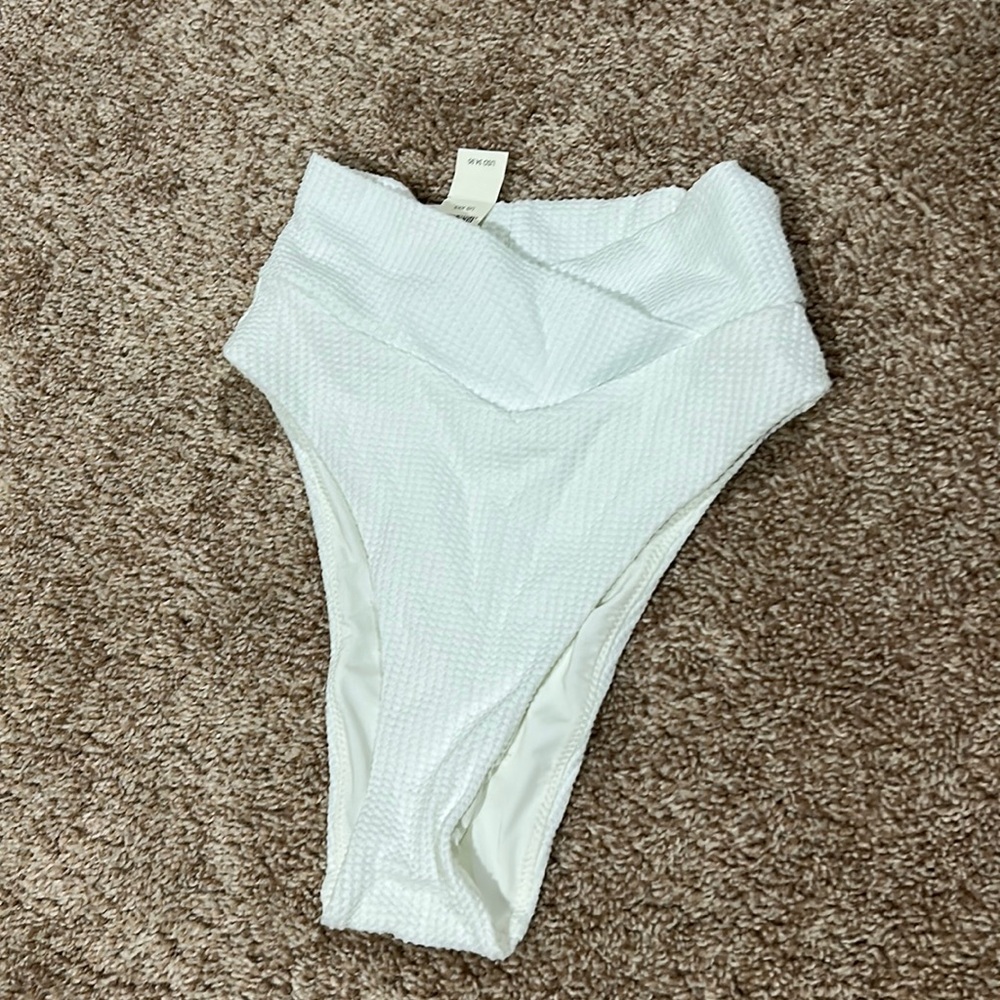 NEW WITH TAGS white high waisted crossover bikini bottoms